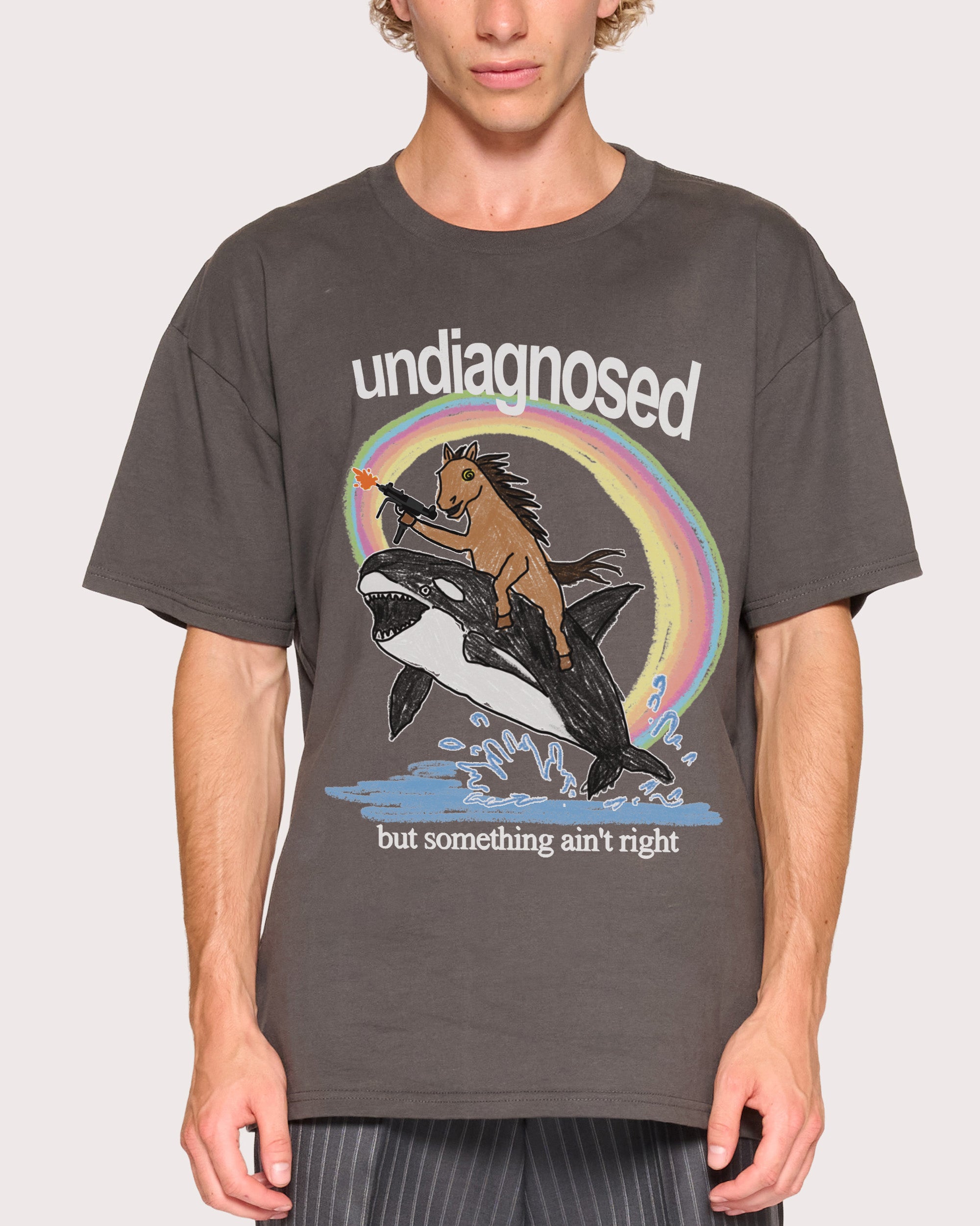 เสื้อยืดกราฟิกแบรนด์สตรีทแฟชั่ - Streetwear Brand Trends บทวิจารณ์และราคา