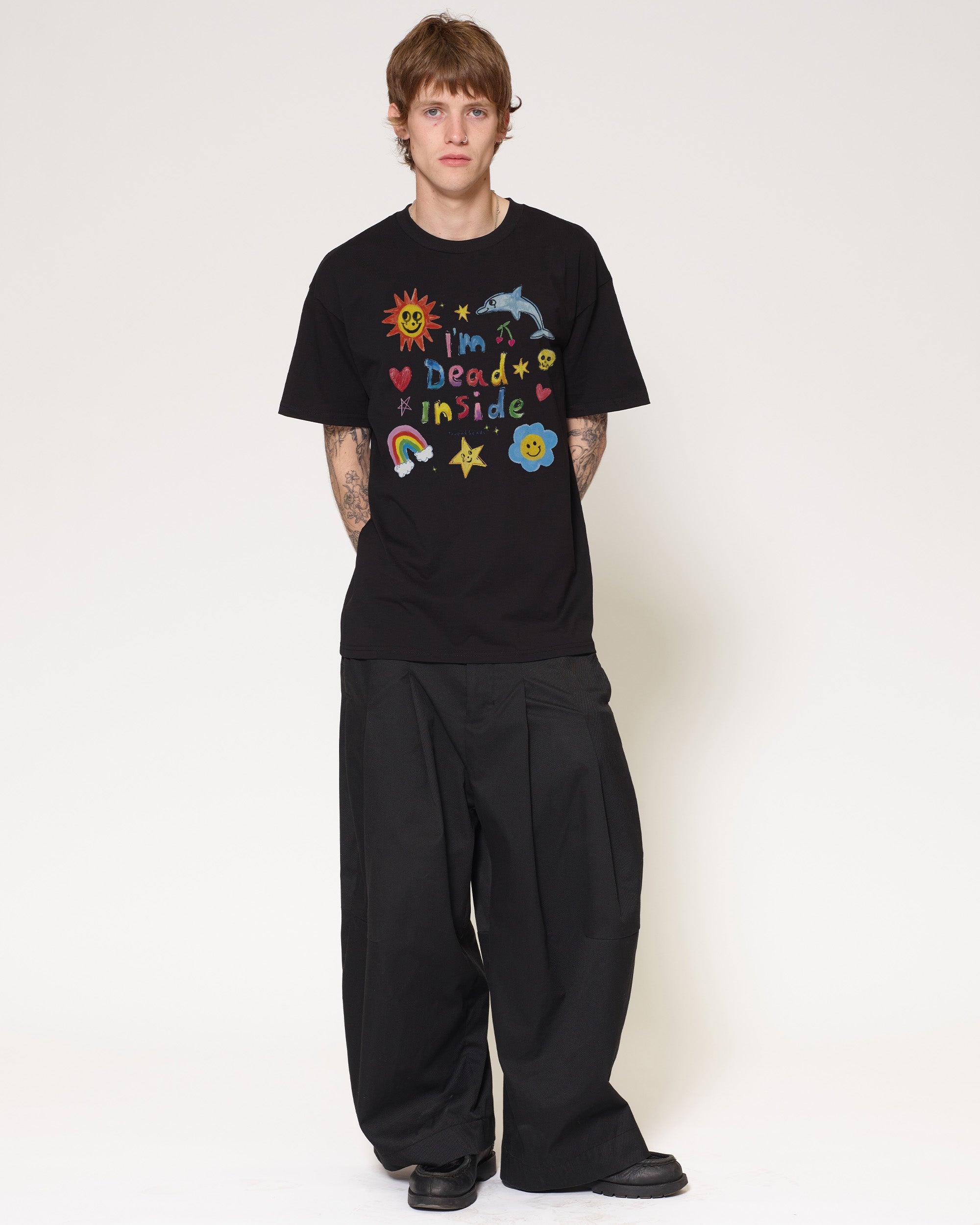 เสื้อยืดกราฟิกแบรนด์สตรีทแฟชั่ - Streetwear Brand Trends บทวิจารณ์และราคา