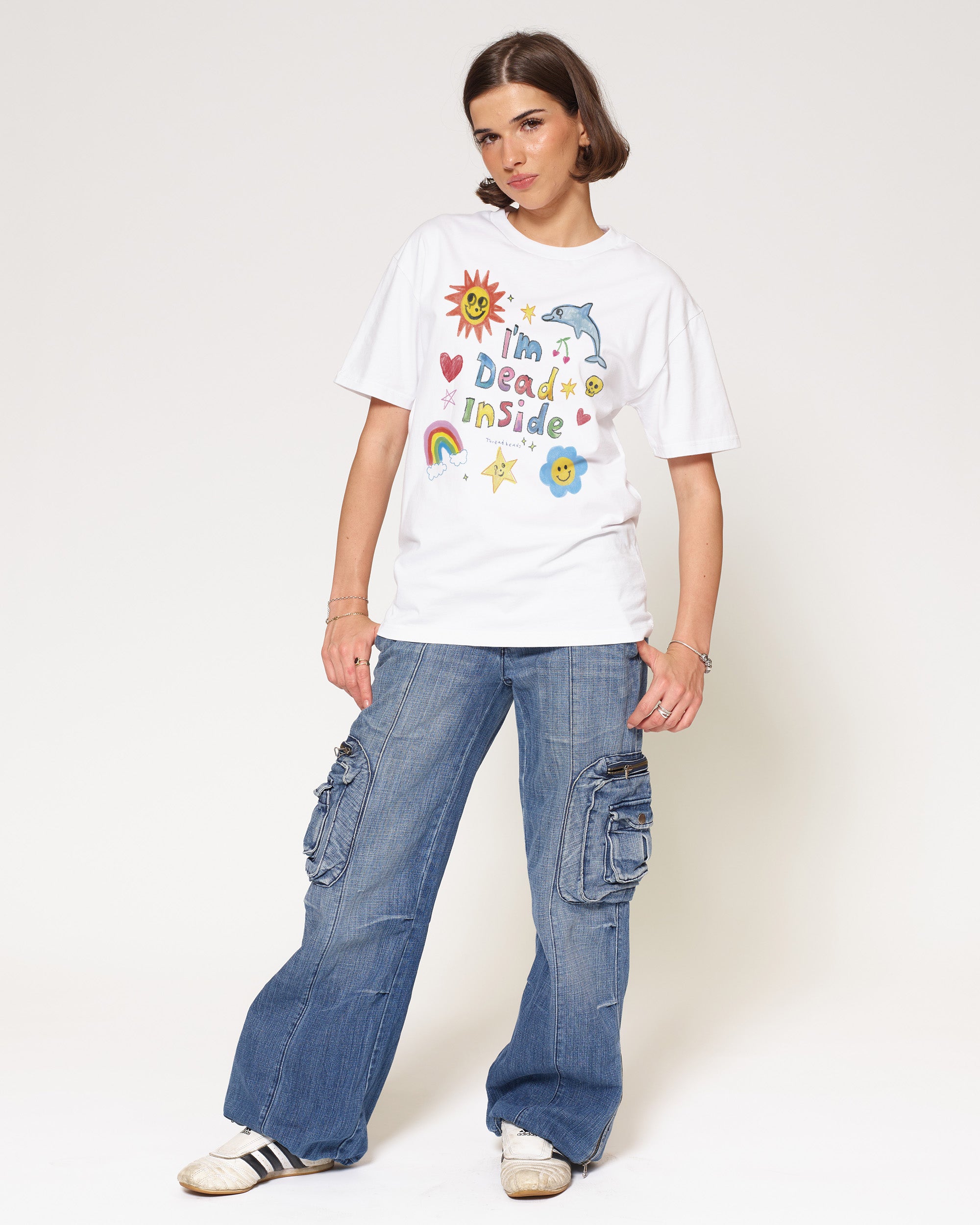 เสื้อยืดกราฟิกแบรนด์สตรีทแฟชั่ - Streetwear Brand Trends บทวิจารณ์และราคา