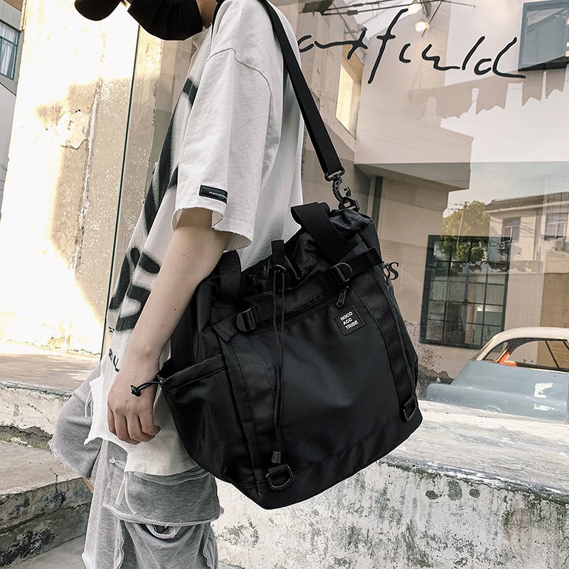 ผู้ชาย Messenger ถุงไนลอนกันน้ - Streetwear Brand Famous บทวิจารณ์และราคา